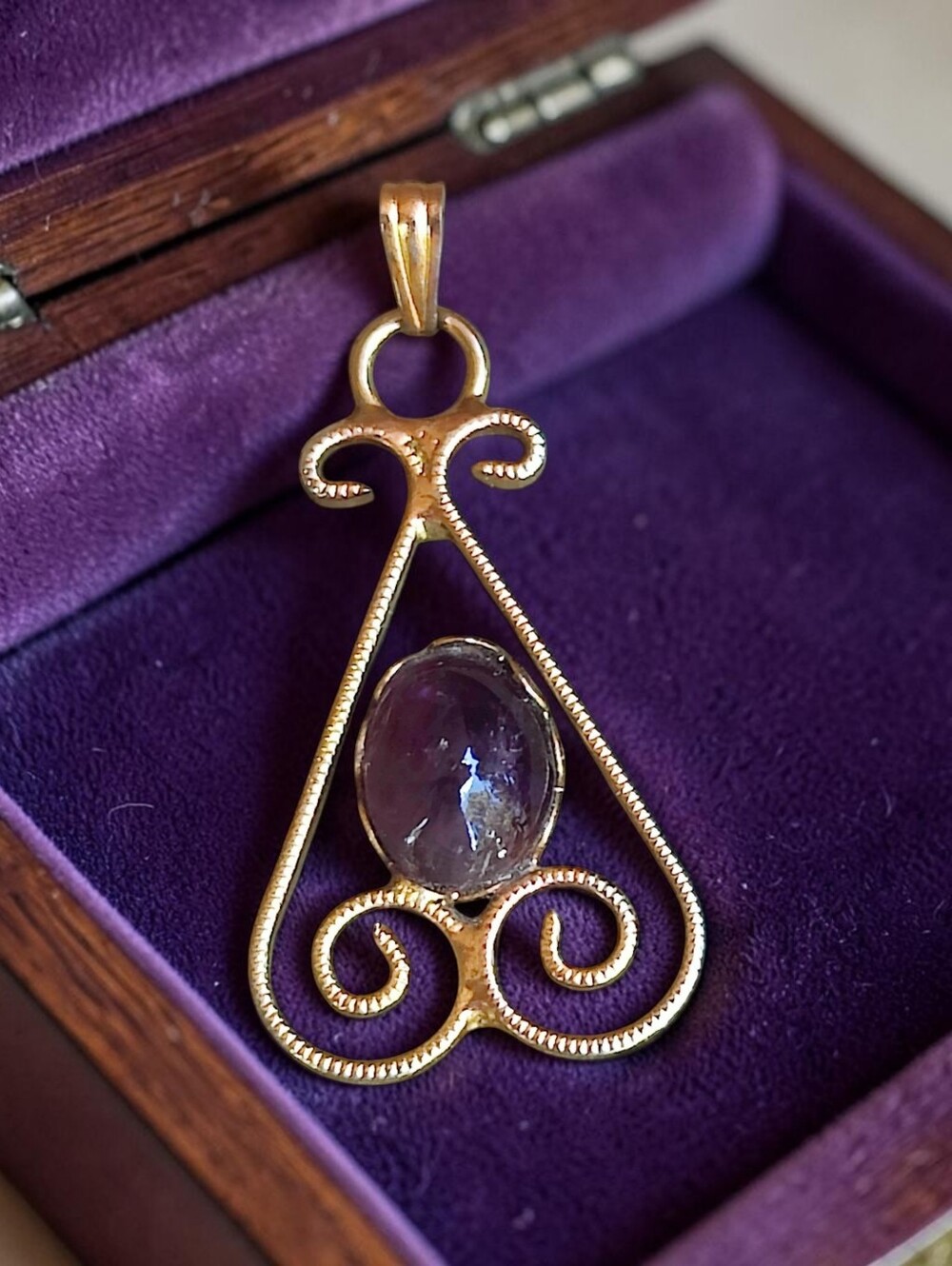 Antique 1920s Amethyst Pendant